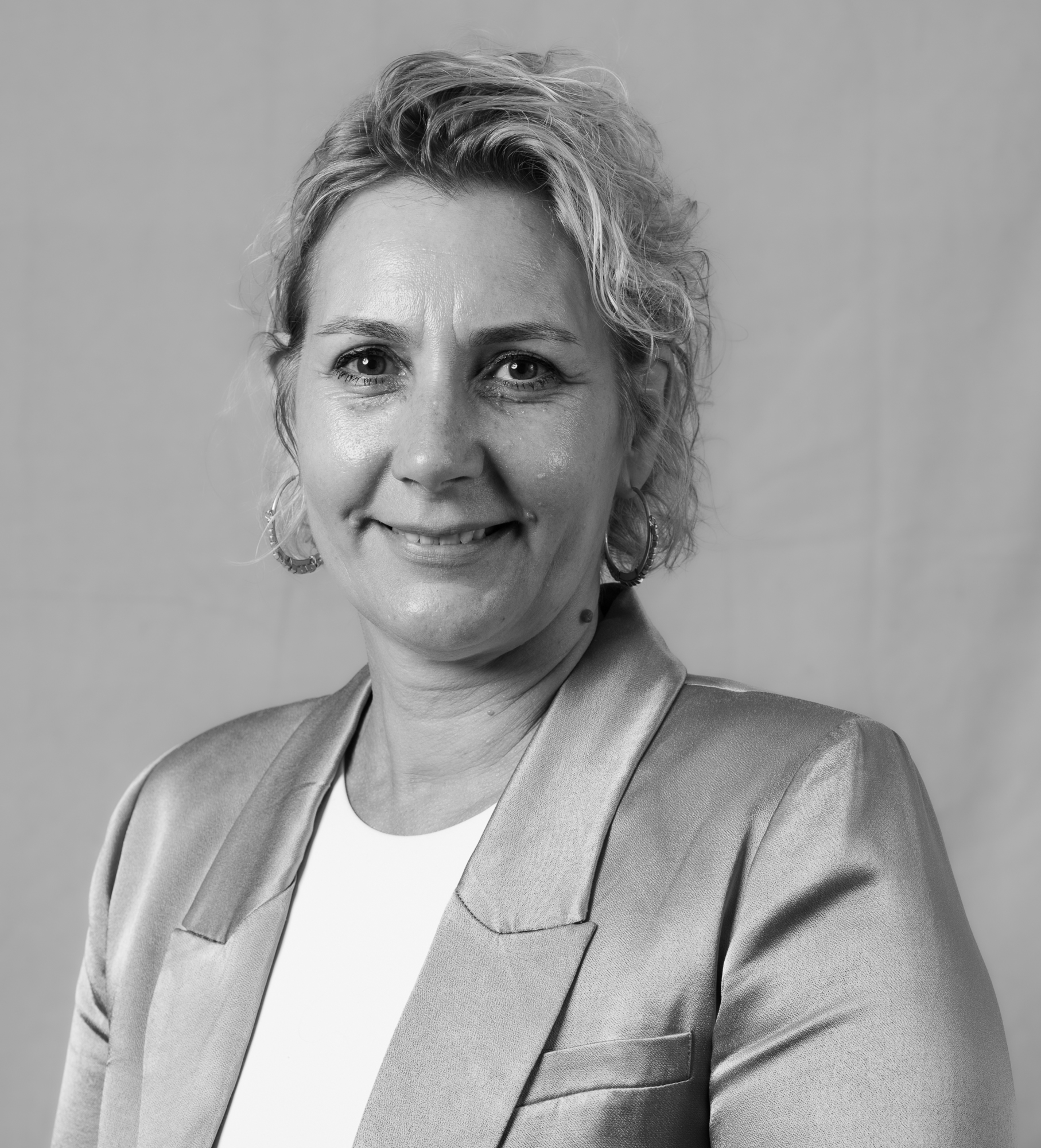 Vicky Bolmatis - Sales Support -